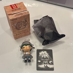 HIRONO Shelter Figurine